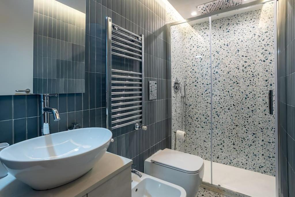 Duomo-Fiera Mi Master Suite Design Wifi+Netflix Милан Экстерьер фото